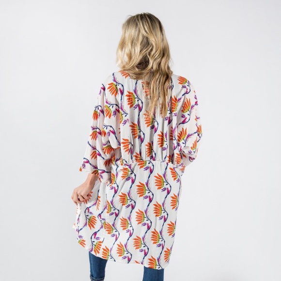 Do everything in love oriental kimono - Picture 2 of 3